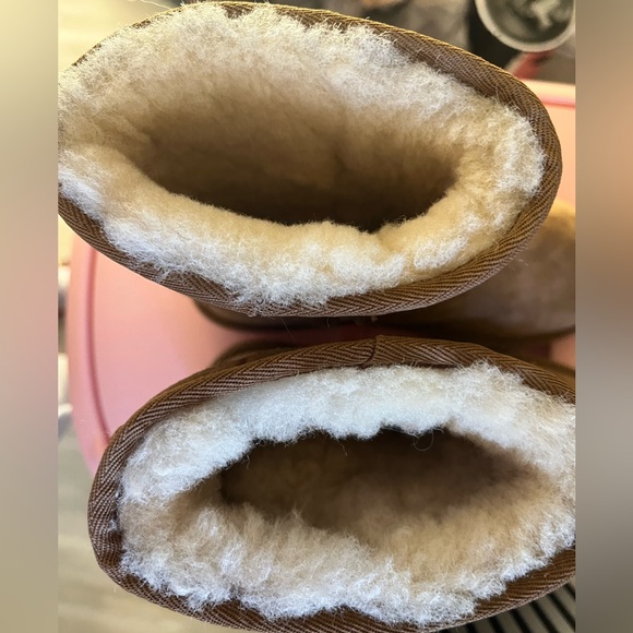 UGG tan boots - Picture 4 of 6